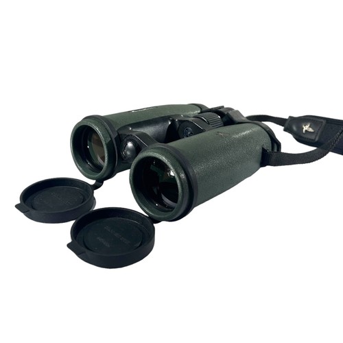 166 - AUSTRIAN SWAROVSKI OPTIK EL10 x 42 BINOCULARS AND PROTECTIVE POUCH.
(16.2cm x 13.7cm)