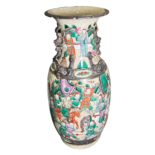 188A - A LARGE LATE 19TH/EARLY 20TH CENTURY CHINESE EXPORT QING DYNASTY PORCELAIN VASE FROM THE NANKIN REGI... 