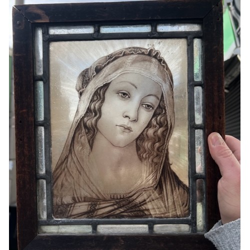 161A - AFTER SANDRO BOTTICELLI, 19TH CENTURY STAINED GLASS PANEL
Portrait of Madonna, framed.
(sight 23cm x... 