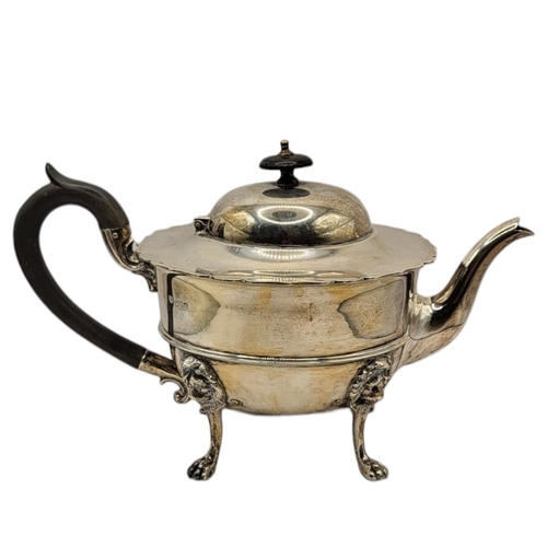 18 - FENTON BROTHERS LTD, AN EARLY 20TH CENTURY SILVER THREE-PIECE TEA SET, HALLMARKED SHEFFIELD, 1921
Te... 