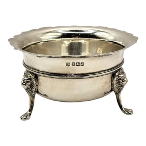 18 - FENTON BROTHERS LTD, AN EARLY 20TH CENTURY SILVER THREE-PIECE TEA SET, HALLMARKED SHEFFIELD, 1921
Te... 