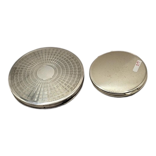 38 - KIGU LTD, A 20TH CENTURY MIRRORED SILVER COMPACT, HALLMARKED LONDON, 1967, TOGETHER WITH LARGER MIRR... 
