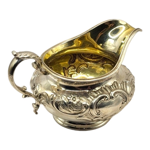 6 - J. WRANGHAM & WILLIAM MOULSON, A 19TH CENTURY WILLIAM IV SILVER MILK JUG, HALLMARKED LONDON, 1837
Re... 