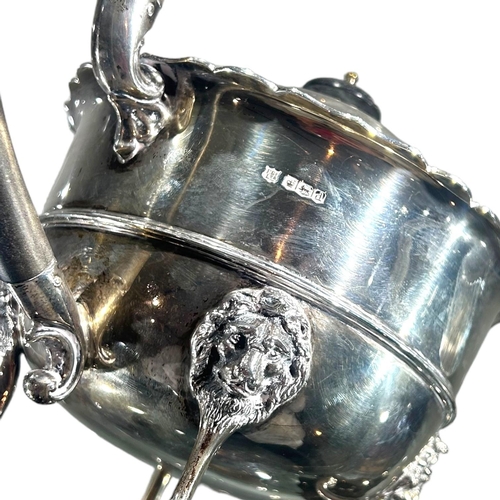 18 - FENTON BROTHERS LTD, AN EARLY 20TH CENTURY SILVER THREE-PIECE TEA SET, HALLMARKED SHEFFIELD, 1921
Te... 