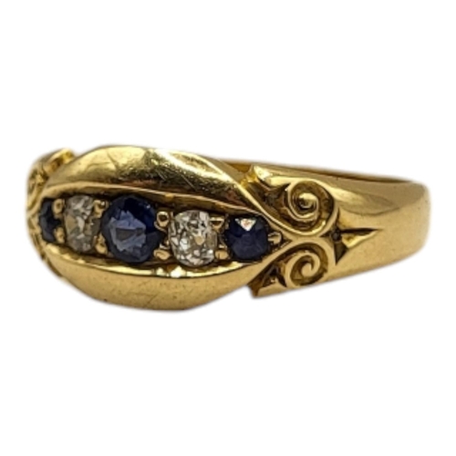 55 - A VICTORIAN 18CT YELLOW GOLD, DIAMOND AND BLUE SPINEL RING, HALLMARKED BIRMINGHAM, 1891Having gradu... 