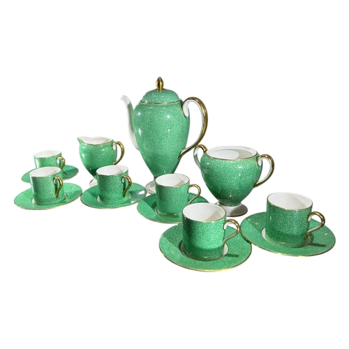 113 - WEDGWOOD, A 20TH CENTURY PART TEA SERVICE
Molted green and gold trim, W207, comprising six cups and ... 