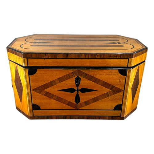 117 - AN EARLY 19TH CENTURY GEORGIAN REGENCY SATINWOOD INLAID TEA CADDY
Octagonal form, exterior having st... 