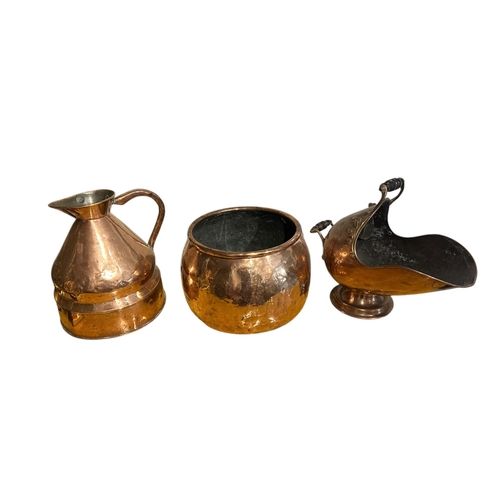 80 - A COLLECTION OF 19TH/20TH CENTURY HEAVY GAUGE COPPER AND BRASSWARE
To include large milk jug/pitcher... 