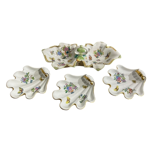 145A - HEREND, HUNGARY, A 20TH CENTURY ‘OLD VICTORIA’ PATTERN PORCELAIN CENTREPIECE/SERVING DISH, TOGETHER ... 