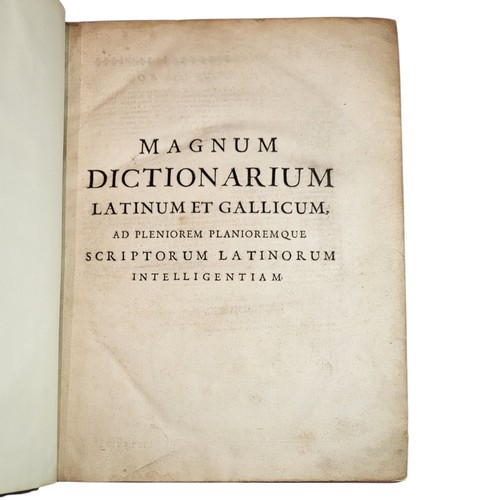 20 - DANET, Pierre. 
Magnum Dictionarium Latinum et Gallicum. 
Lugduni [Lyon], Fratres Deville 1740. 
[30... 