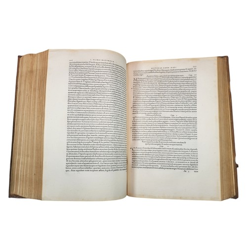 47 - PLINIUS SECUNDUS, Gaius. 
(Historia naturalis) ... historia mundi libri
XXXVIl. denuo ad vetustos co... 