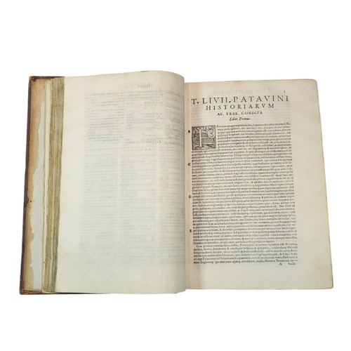 64 - Livius
Historiarum ab urbe condita, libri qui exstant XXXV cum universae historiae epitomis Caroli S... 