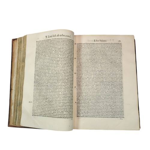 64 - Livius
Historiarum ab urbe condita, libri qui exstant XXXV cum universae historiae epitomis Caroli S... 