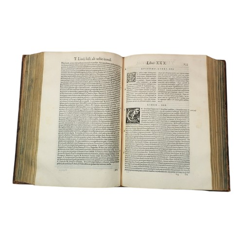 64 - Livius
Historiarum ab urbe condita, libri qui exstant XXXV cum universae historiae epitomis Caroli S... 