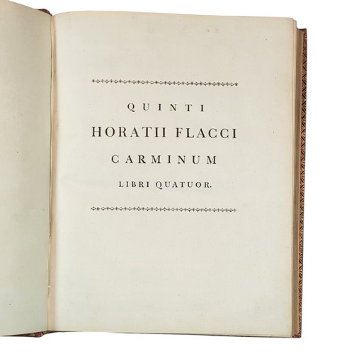 70 - Baskerville Press.
Horace. Quinti Horatii Flacci Carminum Libri Ouatol.
Birmingham. Baskerville. 177... 