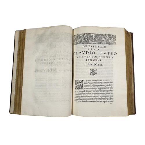 87 - Cicero
De rhetorica volumen primum (-secundum). 
Venice: Aldus, 1583; Epistolae familiares; epistola... 