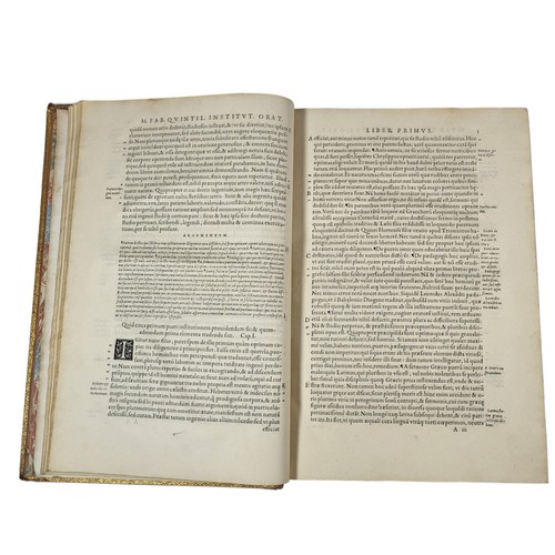 120 - Quintillianus (Marcus Fabius)
De institutione oratoria libri XII
... argumentisque doctissimi viri P... 