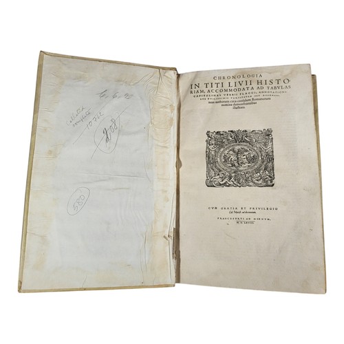 122 - Livius
Chronologia in Titi Livii Historiam 
Francofurti ad Moenum 1568
56pp, [6], 119pp, [82], 112pp... 