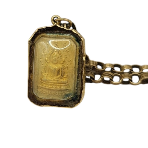 112 - A 20TH CENTURY YELLOW METAL THAI LUANG POR SOTORN BUDDHA AMULET, YELLOW METAL TESTED AS PRECIOUS GOL... 