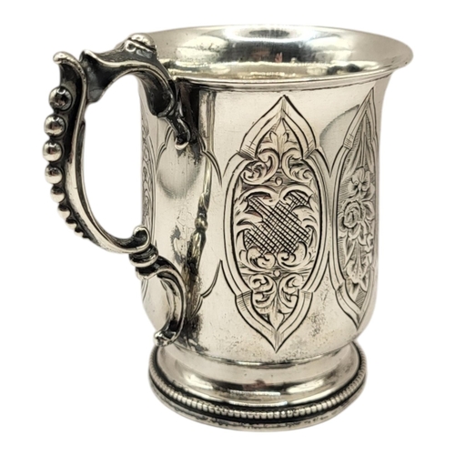 123 - HENRY HYDE ASTON, A 19TH CENTURY VICTORIAN SILVER MUG, HALLMARKED BIRMINGHAM, 1863
Decorated with ch... 