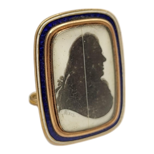 154 - JOHN MIERS, BRITISH, 1756 - 1821, AN EARLY 19TH CENTURY GEORGIAN YELLOW METAL AND ENAMEL BROOCH, DEP... 