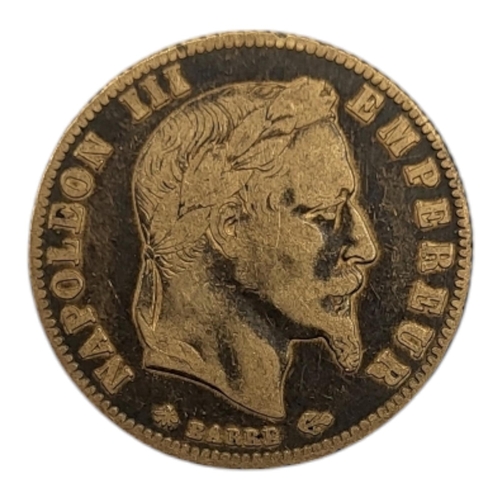 304 - A FRENCH 21CT GOLD NAPOLEON III 5 FRANCS COIN, DATED 1867
Bust facing right. 
(diameter 17mm, 1.6g)