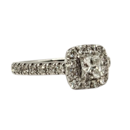 72 - A 14CT WHITE GOLD AND DIAMOND CLUSTER RING
Having central princess cut diamond (approx. 4mm x 4mm) s... 