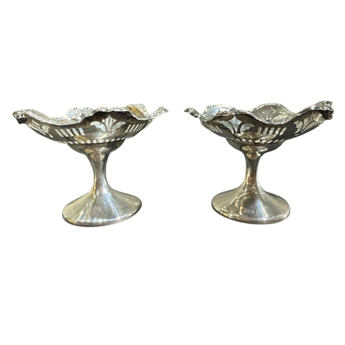 177 - S. BLANCKENSEE & SON LTD, A PAIR OF GEORGE V SILVER BONBON DISHES IN THE FORM OF MINIATURE TAZZAS, H... 