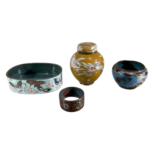 392 - A COLLECTION OF JAPANESE MEIJI PERIOD CLOISONNÉ ENAMEL ITEMS, TO INCLUDE A TRI-FOOTED KORO EXAMPLE
C... 