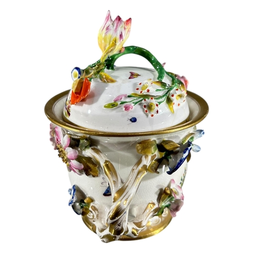 416 - COALBROOKDALE, AN EARLY 19TH CENTURY COALPORT PORCELAIN TWIN HANDLED LIDDED POT AND SAUCER
Decorated... 