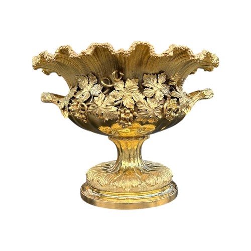 1 - BENJAMIN SMITH III, A LARGE 19TH CENTURY VICTORIAN TWIN HANDLED SILVER GILT FRUIT BOWL, HALLMARKED L... 