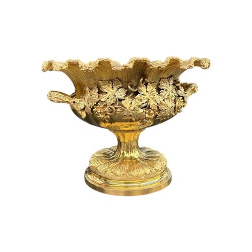 1 - BENJAMIN SMITH III, A LARGE 19TH CENTURY VICTORIAN TWIN HANDLED SILVER GILT FRUIT BOWL, HALLMARKED L... 