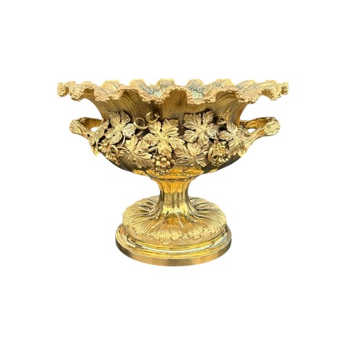 1 - BENJAMIN SMITH III, A LARGE 19TH CENTURY VICTORIAN TWIN HANDLED SILVER GILT FRUIT BOWL, HALLMARKED L... 