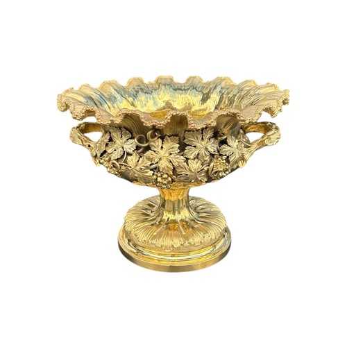 1 - BENJAMIN SMITH III, A LARGE 19TH CENTURY VICTORIAN TWIN HANDLED SILVER GILT FRUIT BOWL, HALLMARKED L... 