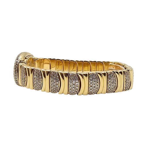 1 - CARTIER, FINE LADIES’ 18CT YELLOW GOLD AND DIAMOND BAIGNOIRE JOAILLERIE BRACELET WRISTWATCH
Ref: 196... 