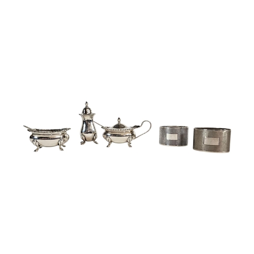 10 - J.B. CHATTERLEY & SONS LTD, THREE PIECE SILVER CRUET SET AND SPOONS, HALLMARKED BIRMINGHAM, 1971, TO... 
