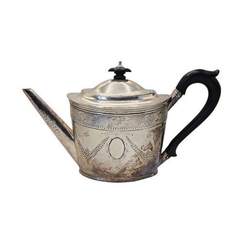 502 - HENRY CHAWNER & JOHN EAMES, A LATE 18TH CENTURY GEORGE III SILVER TEAPOT
Hallmarked London, 1797, ov... 