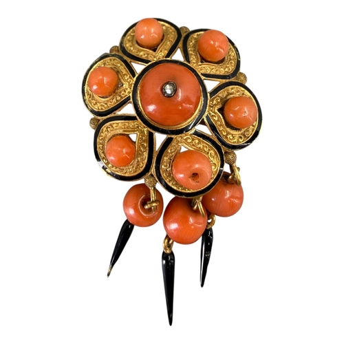 513 - A 19TH CENTURY VICTORIAN ETRUSCAN REVIVAL YELLOW METAL, CORAL, DIAMOND AND ENAMEL BROOCH (YELLOW MET... 