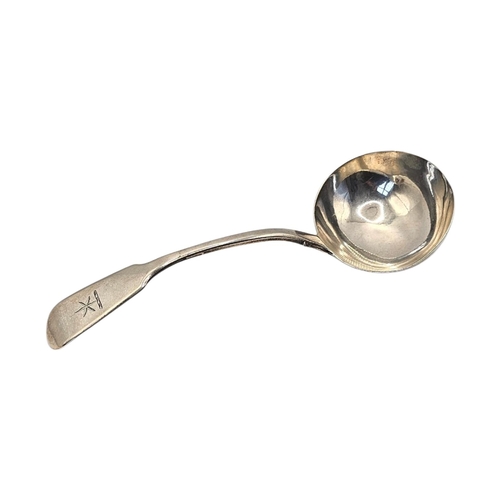 542 - WILLIAM CHAWNER II, A 19TH CENTURY GEORGE IV SILVER LADLE
Hallmarked London, 1824, fiddle pattern wi... 