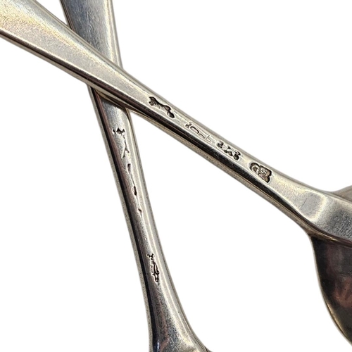 548 - PHILIP ROKER II, A SET OF EIGHT MID 18TH CENTURY GEORGE II SILVER DINNER SPOONS
Hallmarked London, 1... 