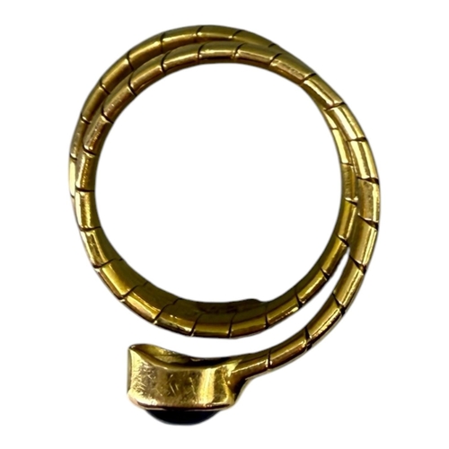 559 - MANNER OF BVLGARI/BULGARI, 20TH CENTURY DESIGNER STYLE 18CT GOLD AND BLUE LABRODITE ‘SERPENTI’ RING
... 