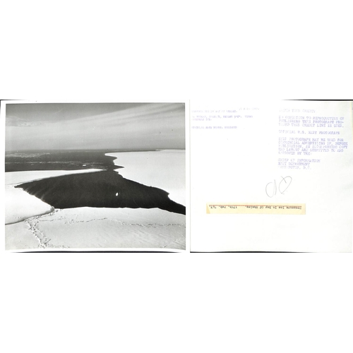 955 - Operation Highjump / Windmill. 1946-48 Large (mainly 25x20cm) Press Photos taken during 1946-47 Oper... 