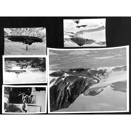 955 - Operation Highjump / Windmill. 1946-48 Large (mainly 25x20cm) Press Photos taken during 1946-47 Oper... 