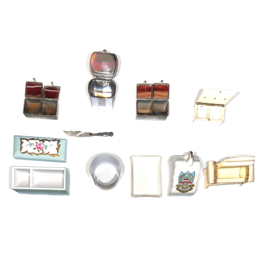 7 - Stamp boxes made from Agate inlaid into wood, marble (faults), bone, ivory, mother of pearl (2, one ... 