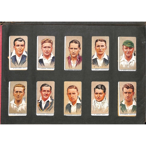 41 - Cigarette Cards. A large quantity in several albums and loose including Players, Wills, Churchmans, ... 