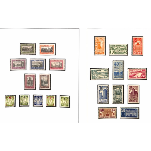 984 - 1920-39 Mint collection in an album including 1920 2pf - 80pf Kleiner Innendienst overprints (no 60p... 