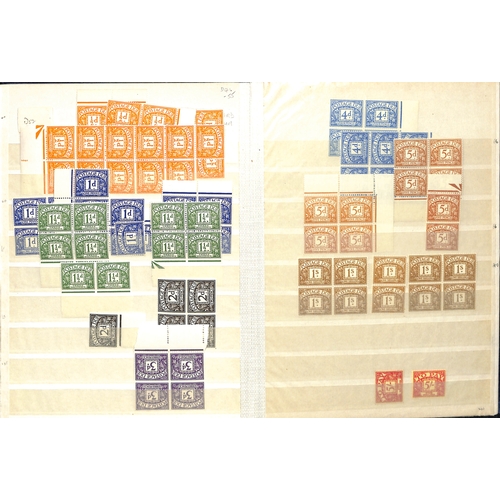 85 - 1914-69 Unmounted mint postage dues in a stockbook with many Controls, some watermark varieties, inc... 