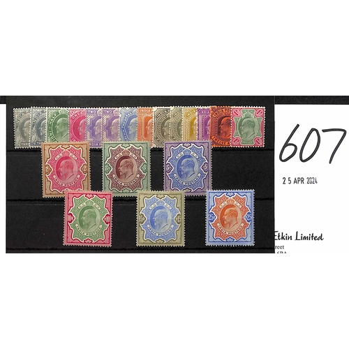 607 - 1902-11 KEVII 3p - 25r Set of seventeen with both 3p, 2a and 4a shades, the 25r with corner crease, ... 