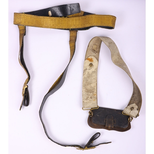 46 - Victorian Royal Artillery Pouch Belt, small patent leather pouch with gilt metal artillery field gun... 