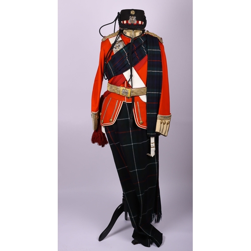 323 - Highland Light Infantry Full Dress Uniform of Major W M Hamilton, the set consists of his original f... 